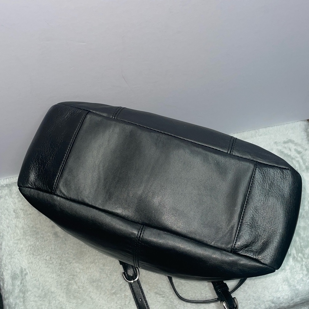 Coach ‘Gallery’ E/W Shoulder Tote - Picture 5 of 15